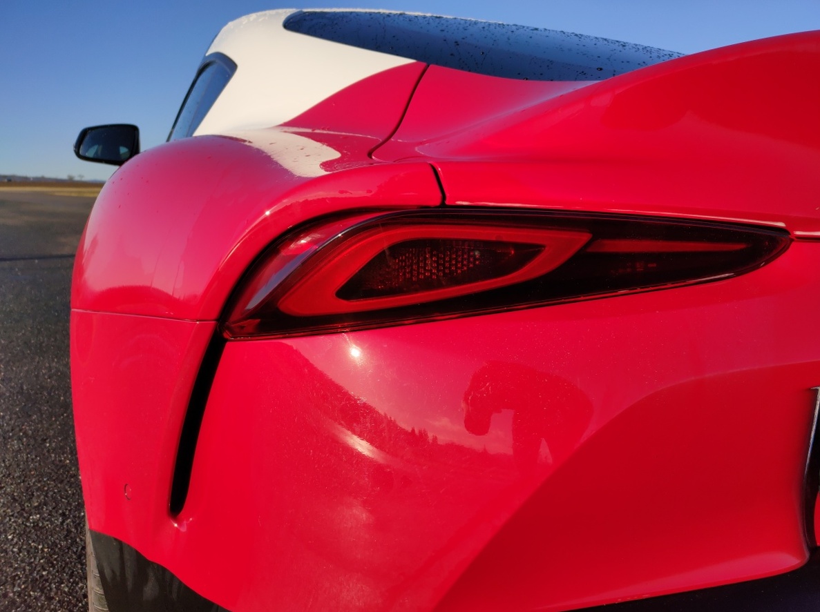 toyota-gr-supra-2021-24