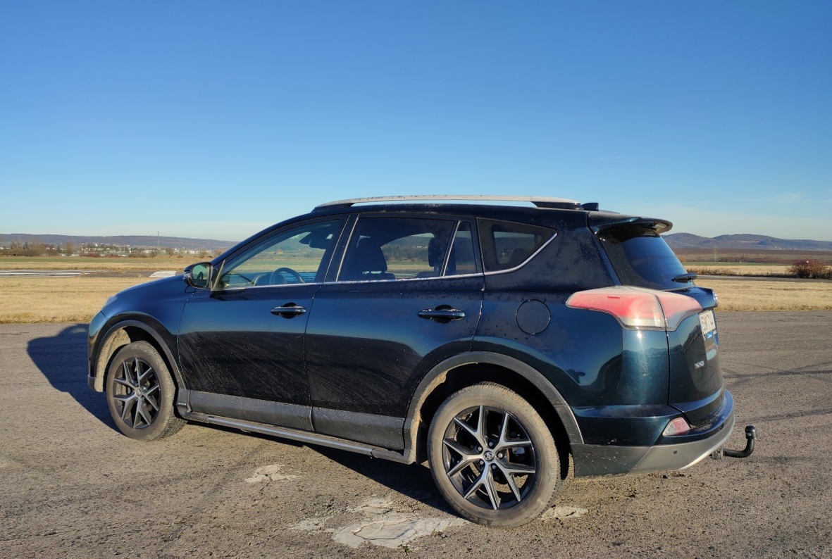 toyota-rav4-16