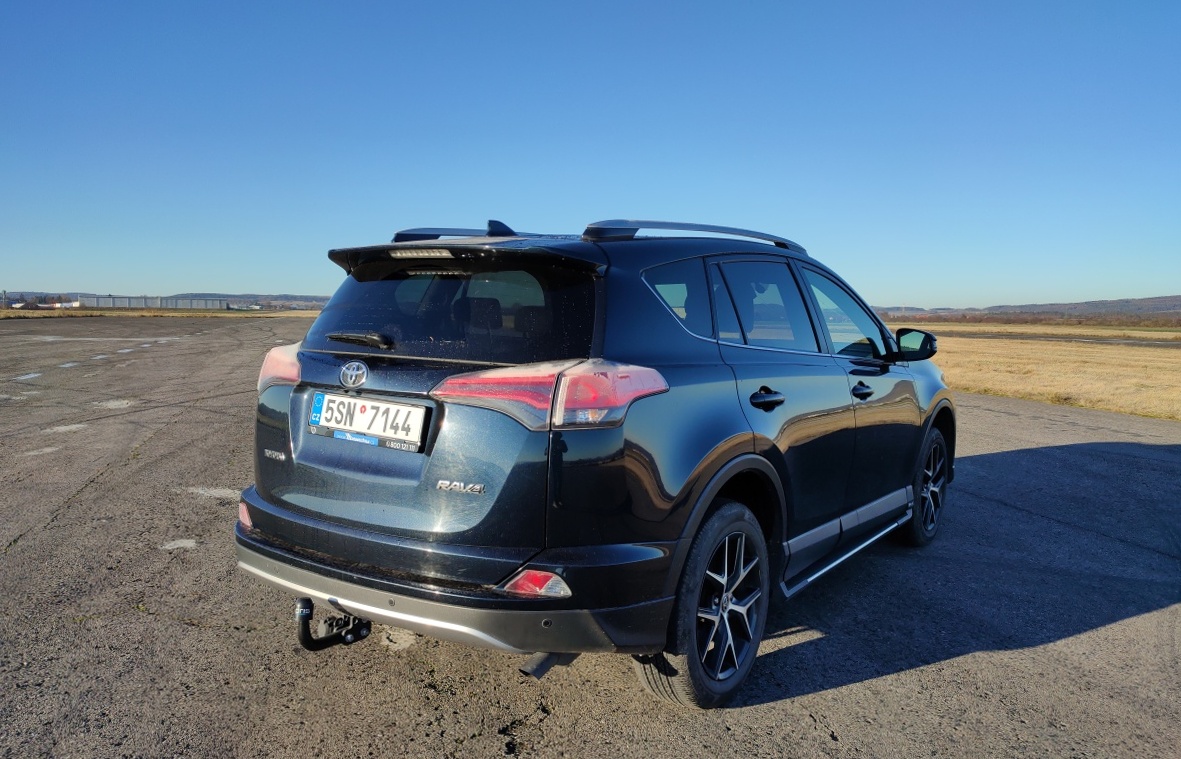 toyota-rav4-18