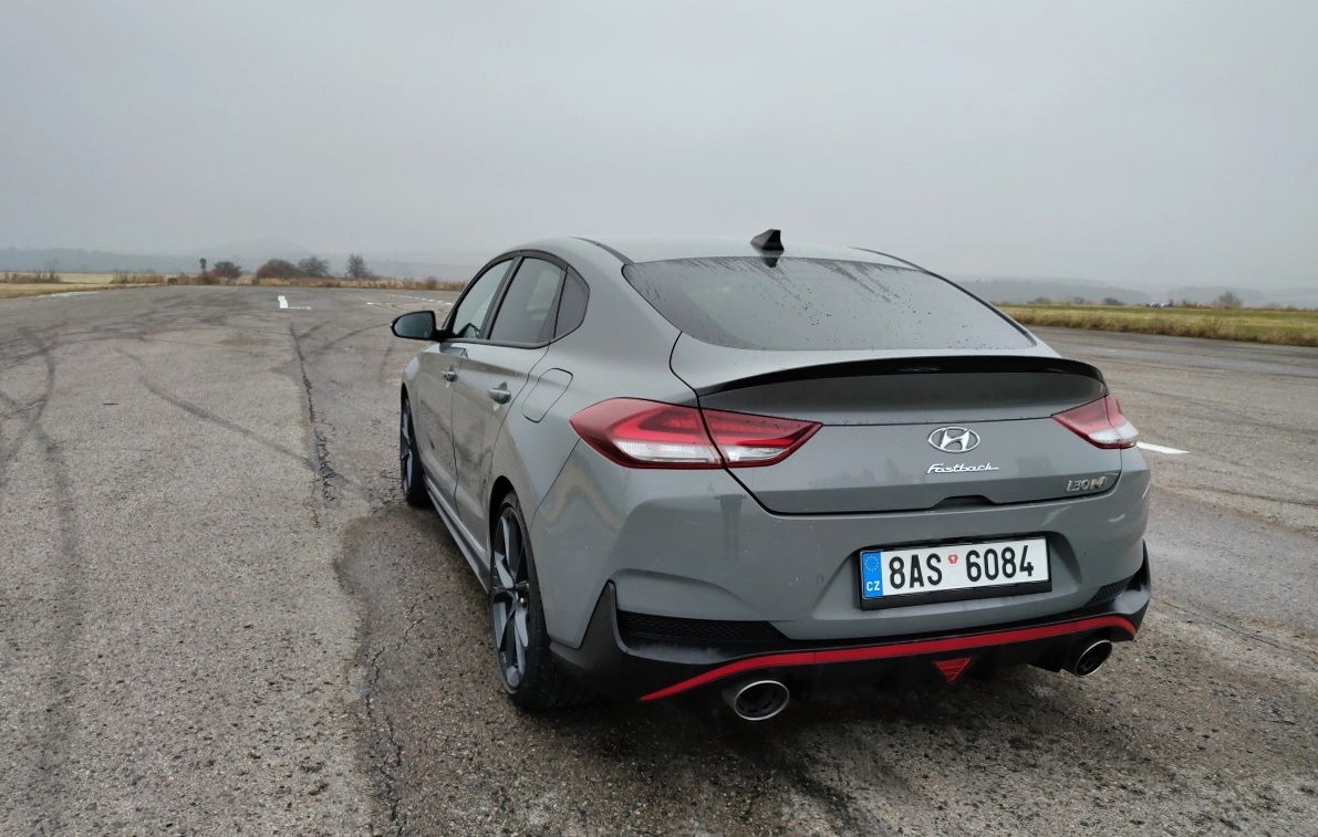 hyundai-i30-n-fastback-12
