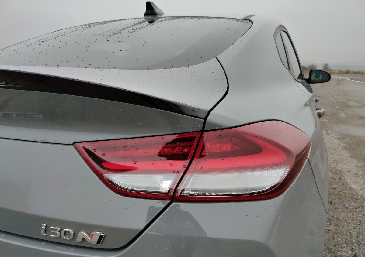 hyundai-i30-n-fastback-28
