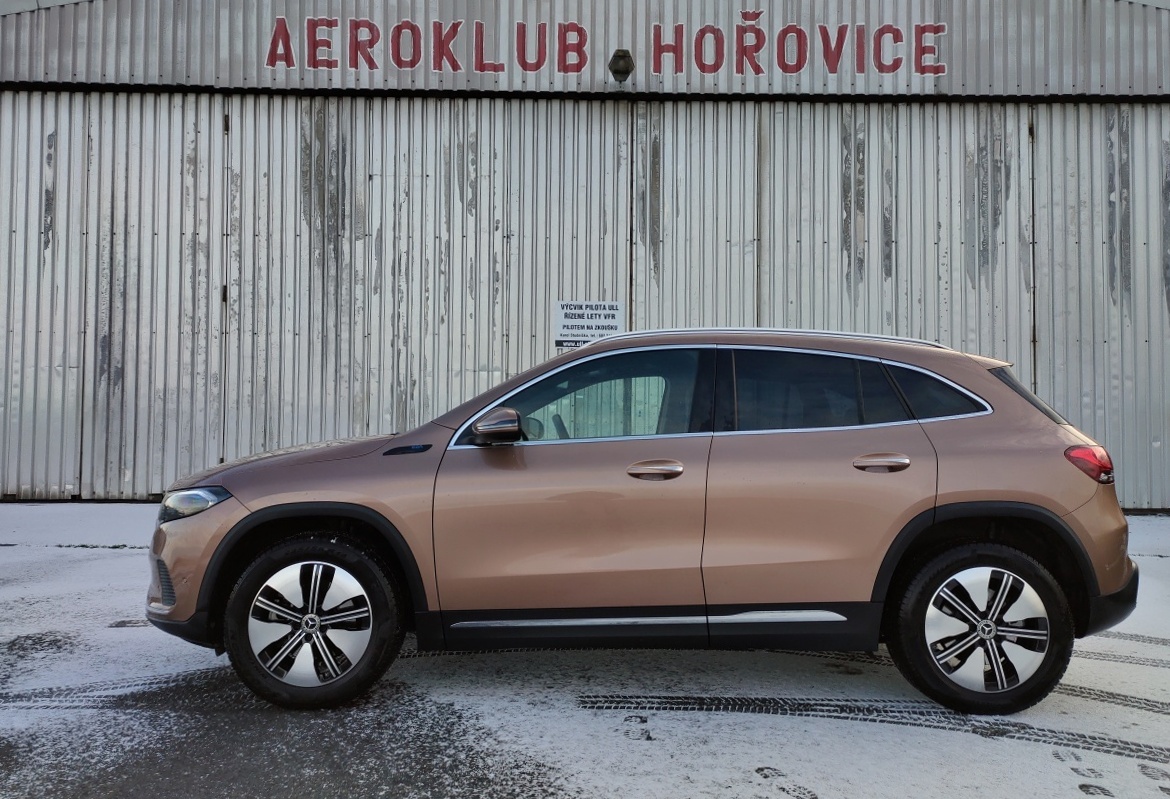 mercedes-benz-eqa-40