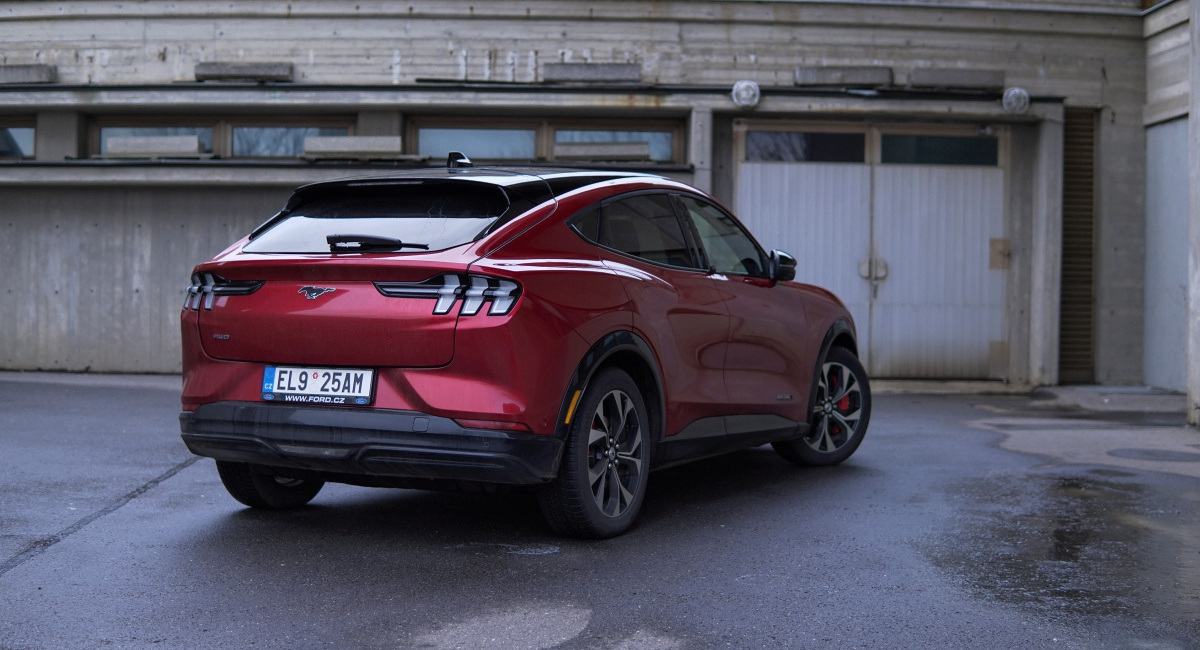 mustang-mach-e-20
