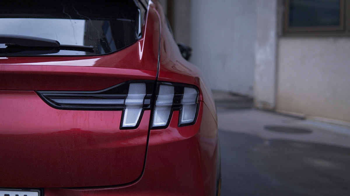 mustang-mach-e-23