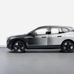 p90447373_highres_bmw-ix-flow-featurin