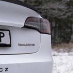 tesla-model-3-performance-15