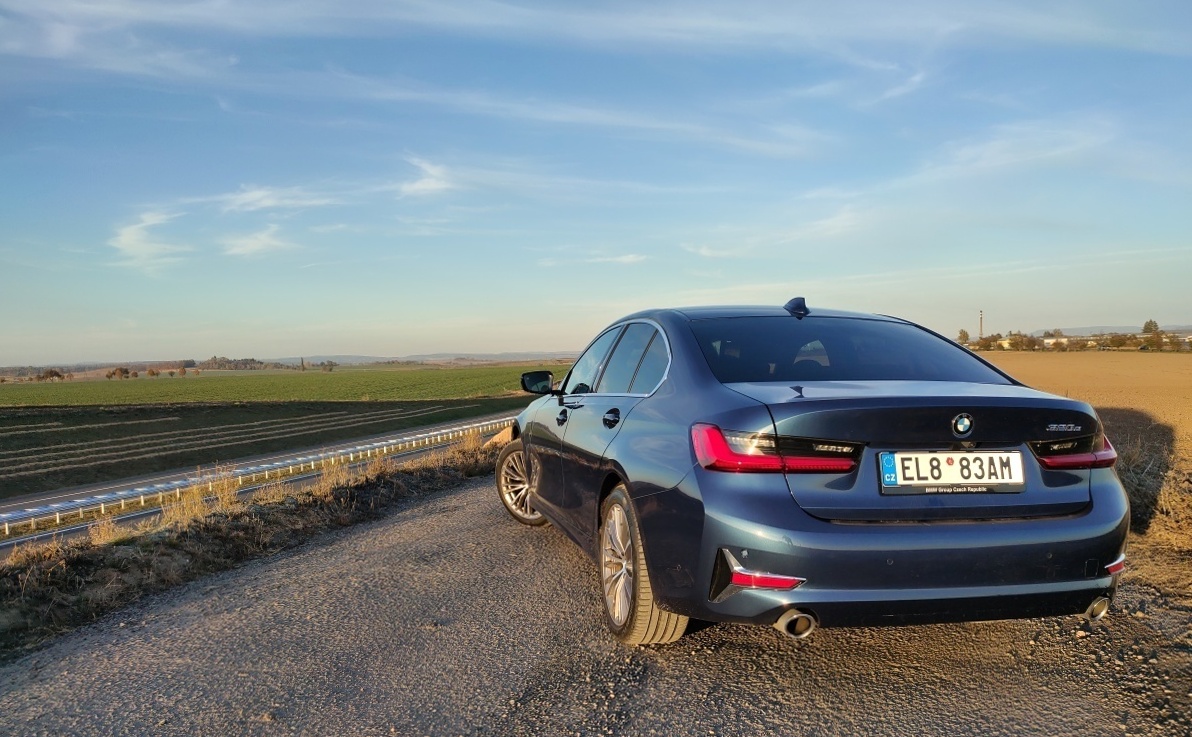 bmw-320e-2022-10