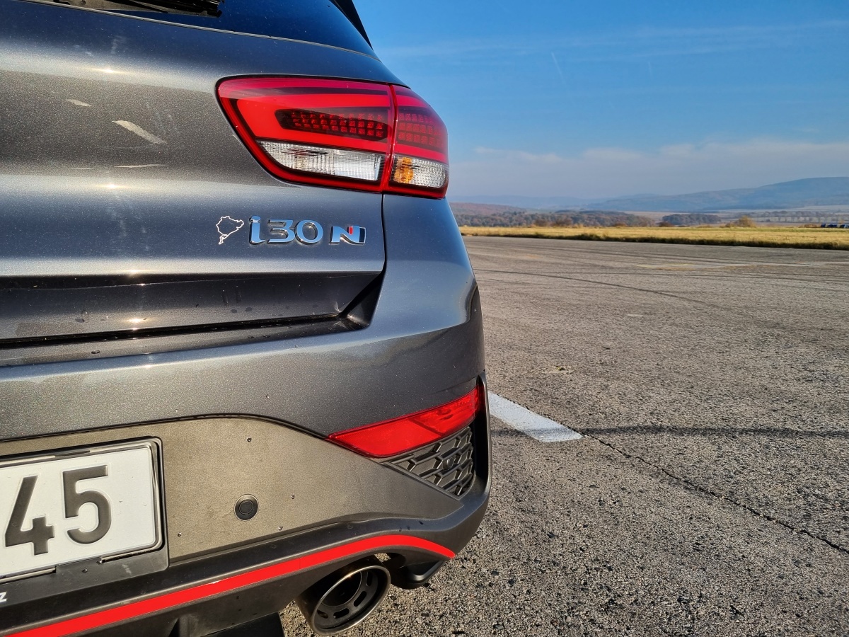 hyundai-i30-n-performance-2022-22