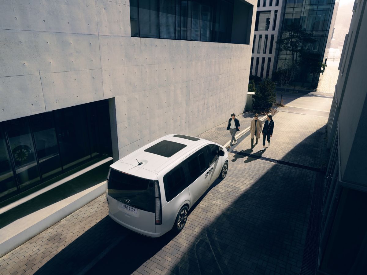 hyundai_staria_premium-6