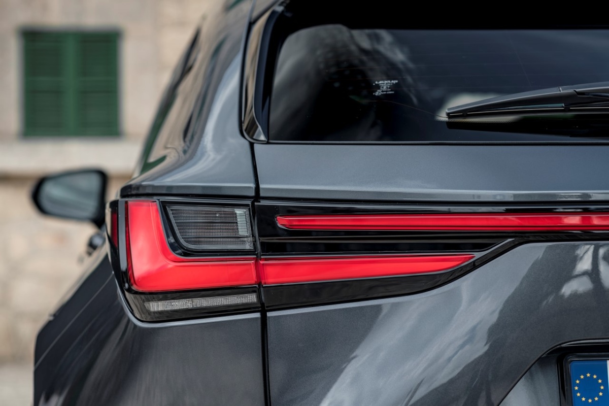2021_nx_dpl_nx450h_detail_009_25
