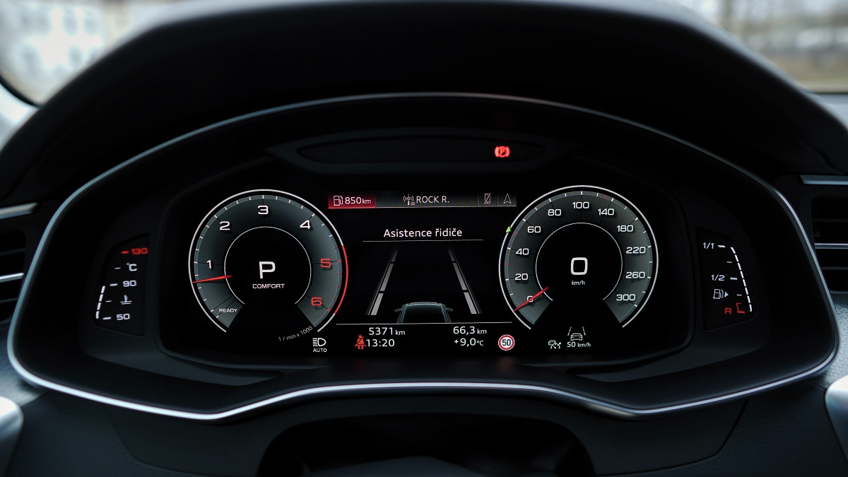 audi-a6-allroad-2022-24