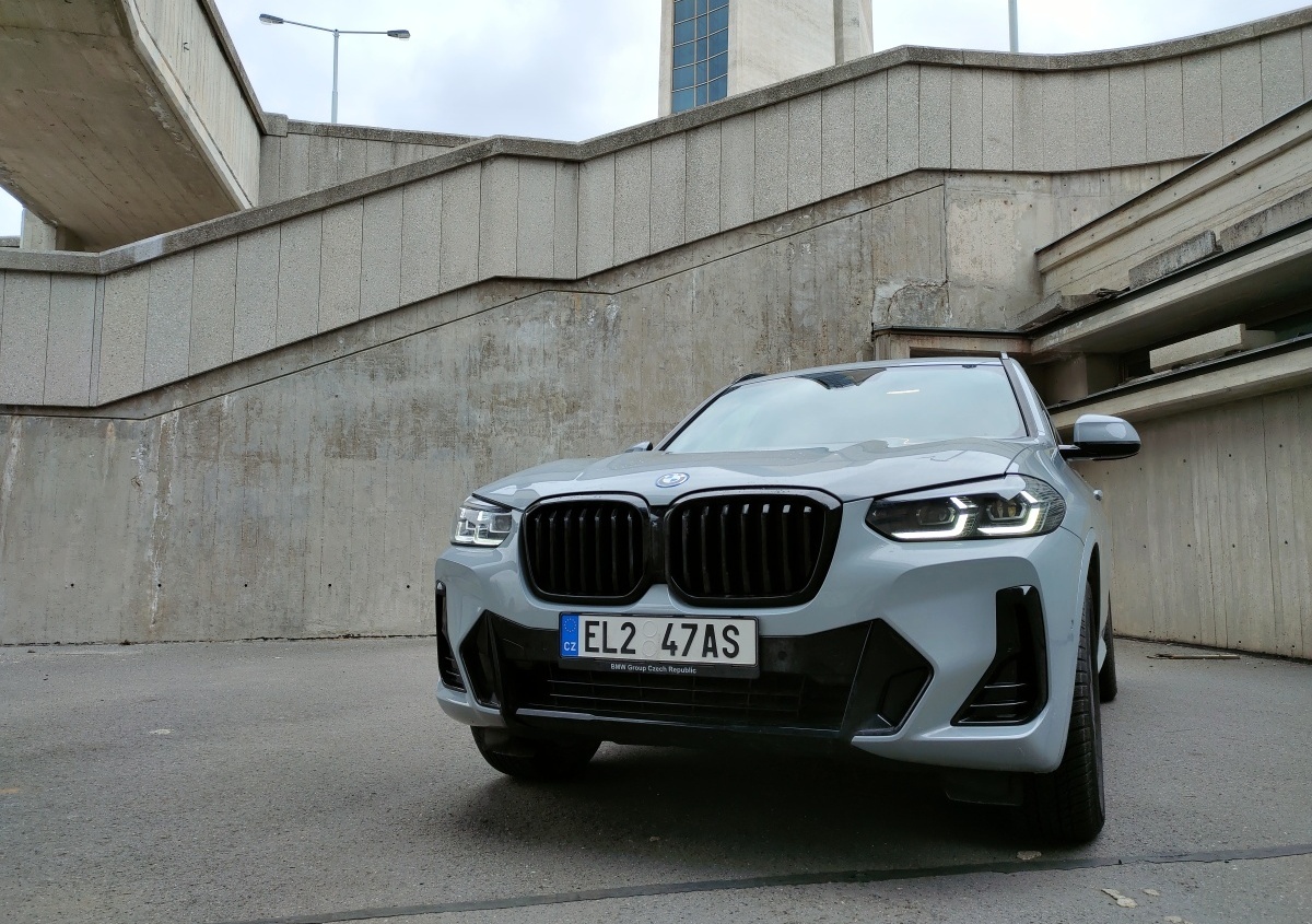 bmw-x3-2022-17
