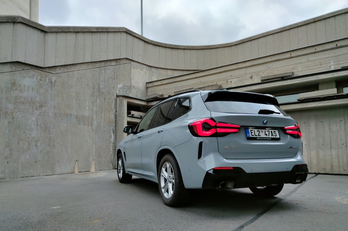 bmw-x3-2022-37