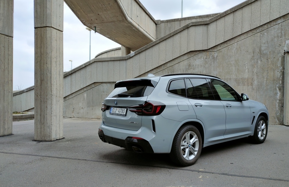 bmw-x3-2022-41