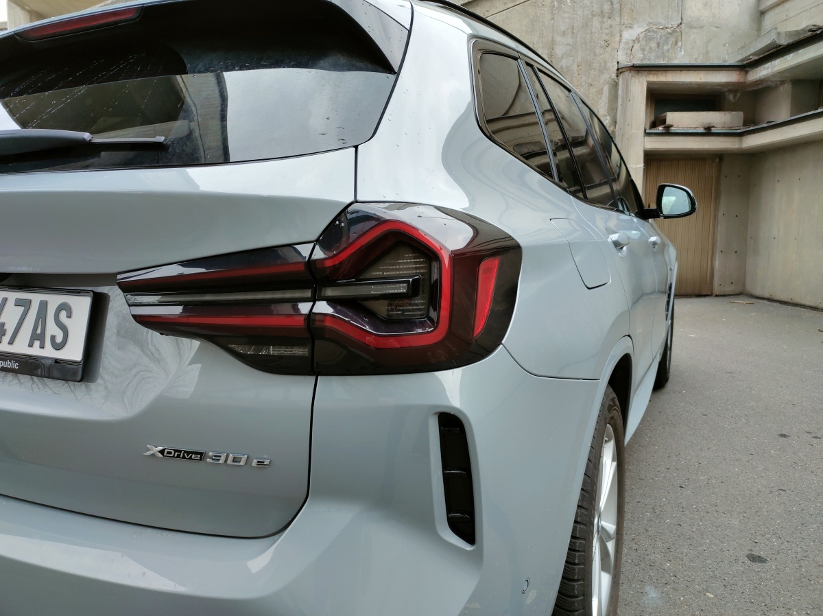 bmw-x3-2022-44