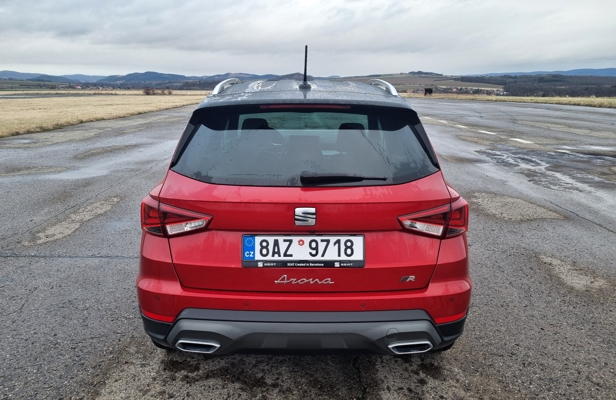 seat-arona-2022-23