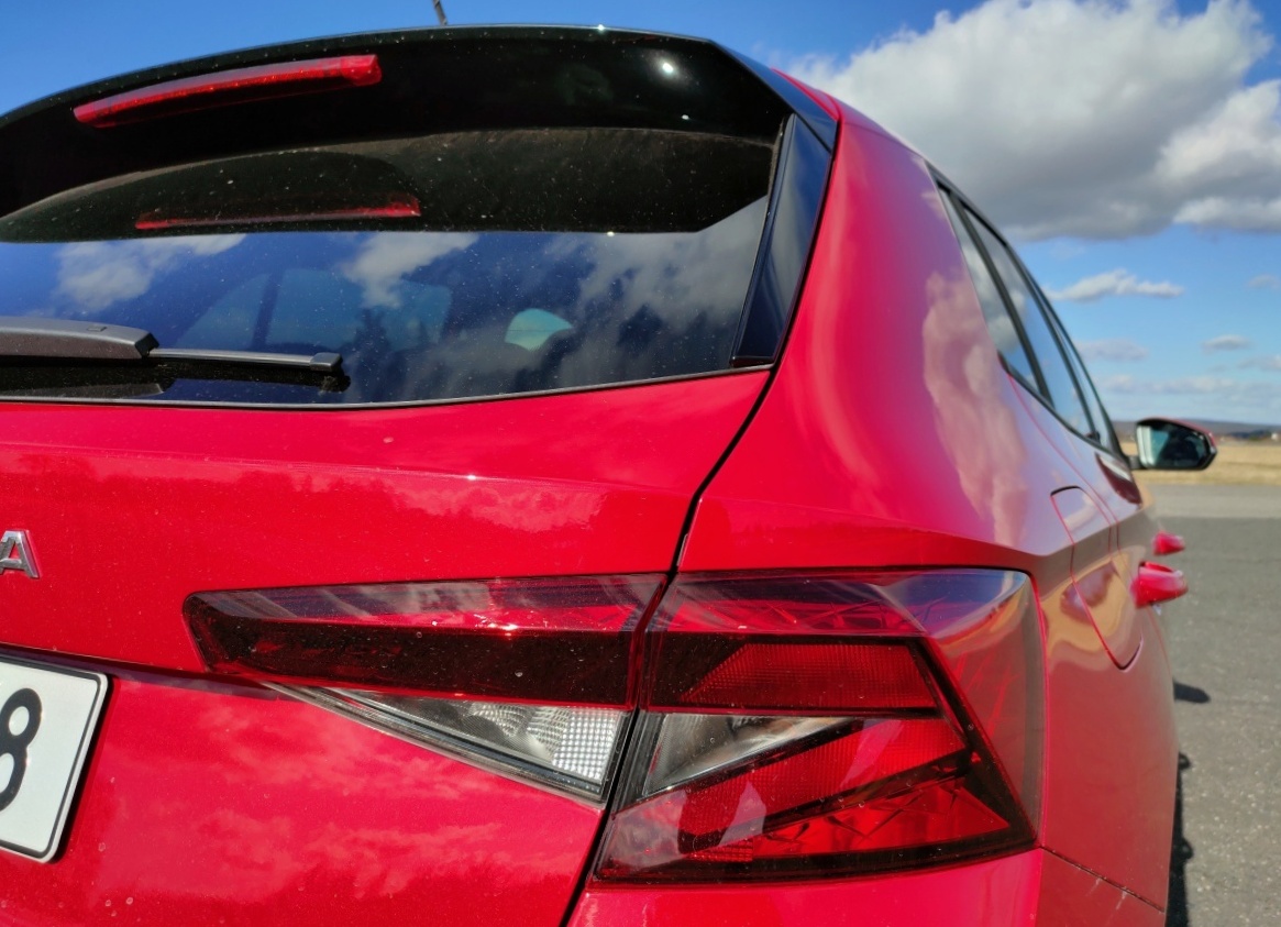 skoda-fabia-2022-22