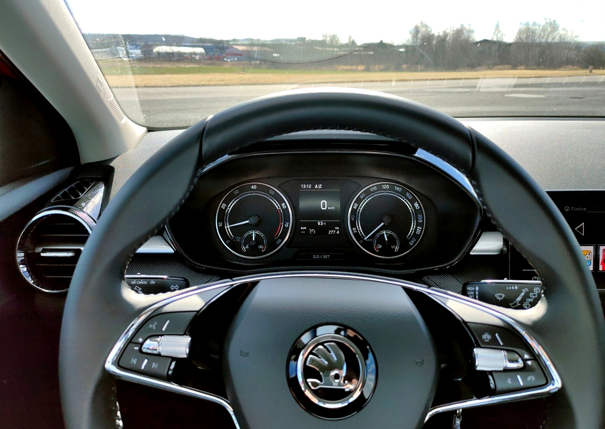 skoda-fabia-2022-30