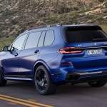 2023-bmw_x7_m60i-4