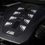 2023-bmw_x7_m60i-9