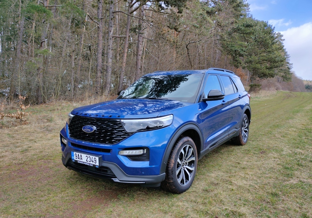 ford-explorer-2022-33