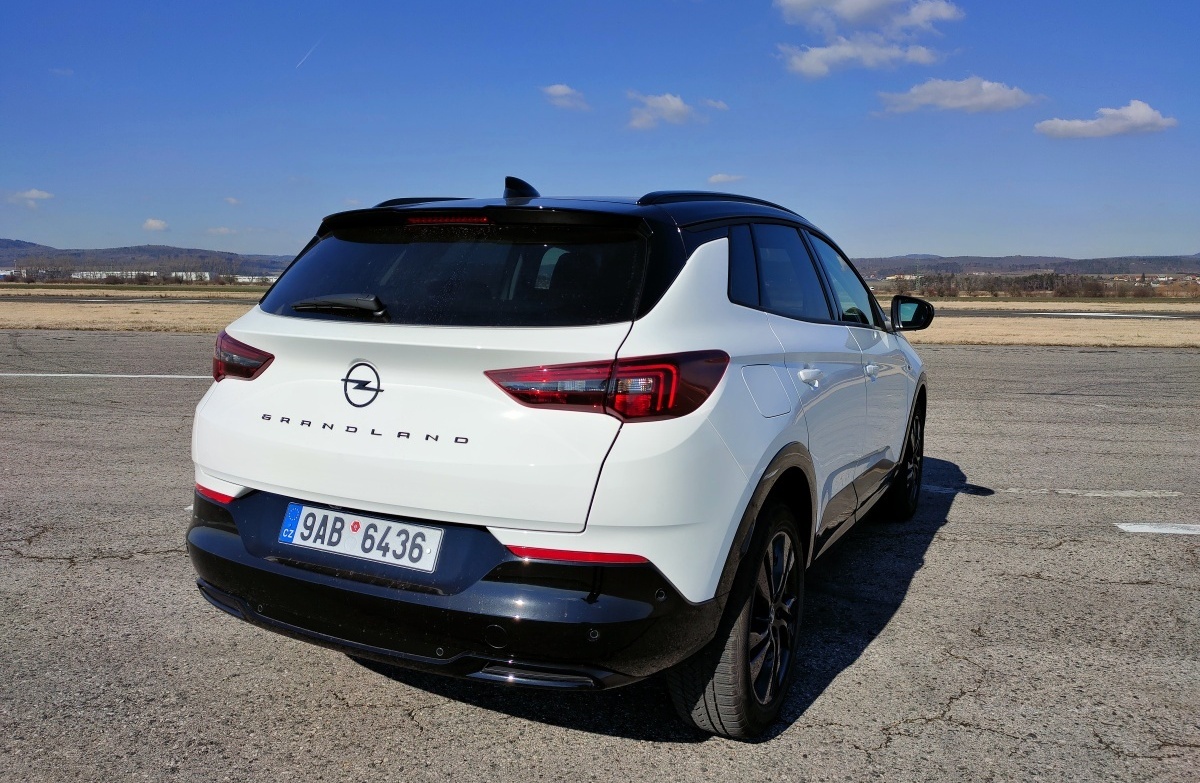 opel-grandland-2022-14