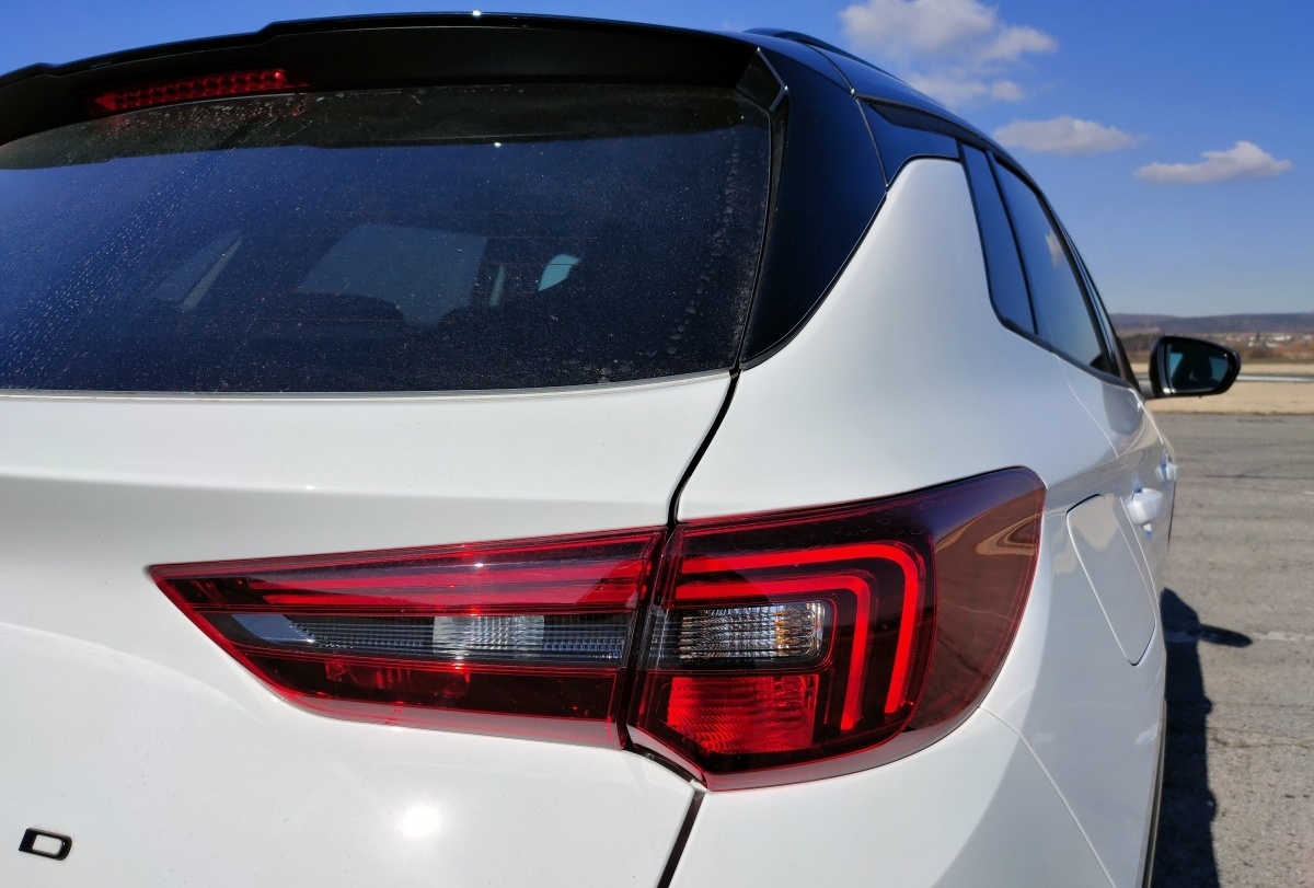 opel-grandland-2022-16