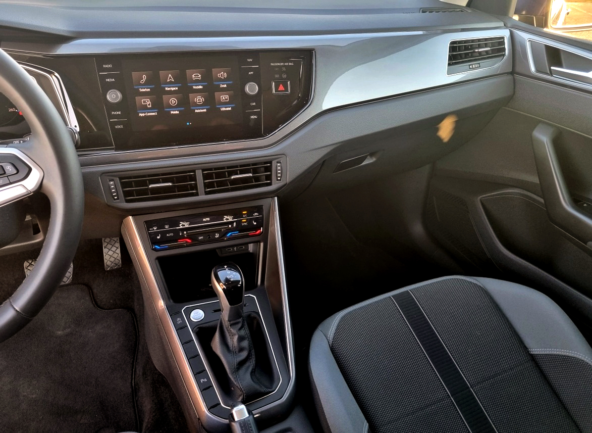 vw-polo-2022-10