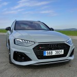 audi-rs4-2022-10