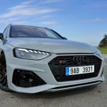 audi-rs4-2022-15