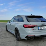 audi-rs4-2022-32