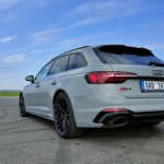 audi-rs4-2022-33