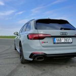 audi-rs4-2022-34