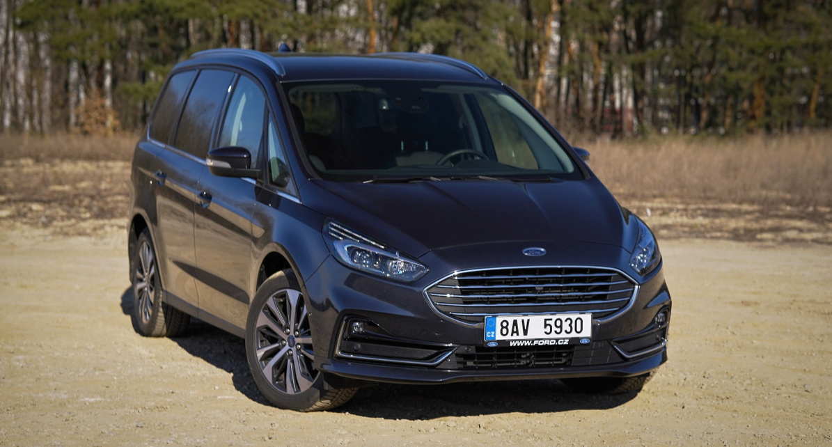 ford-galaxy-2022-3