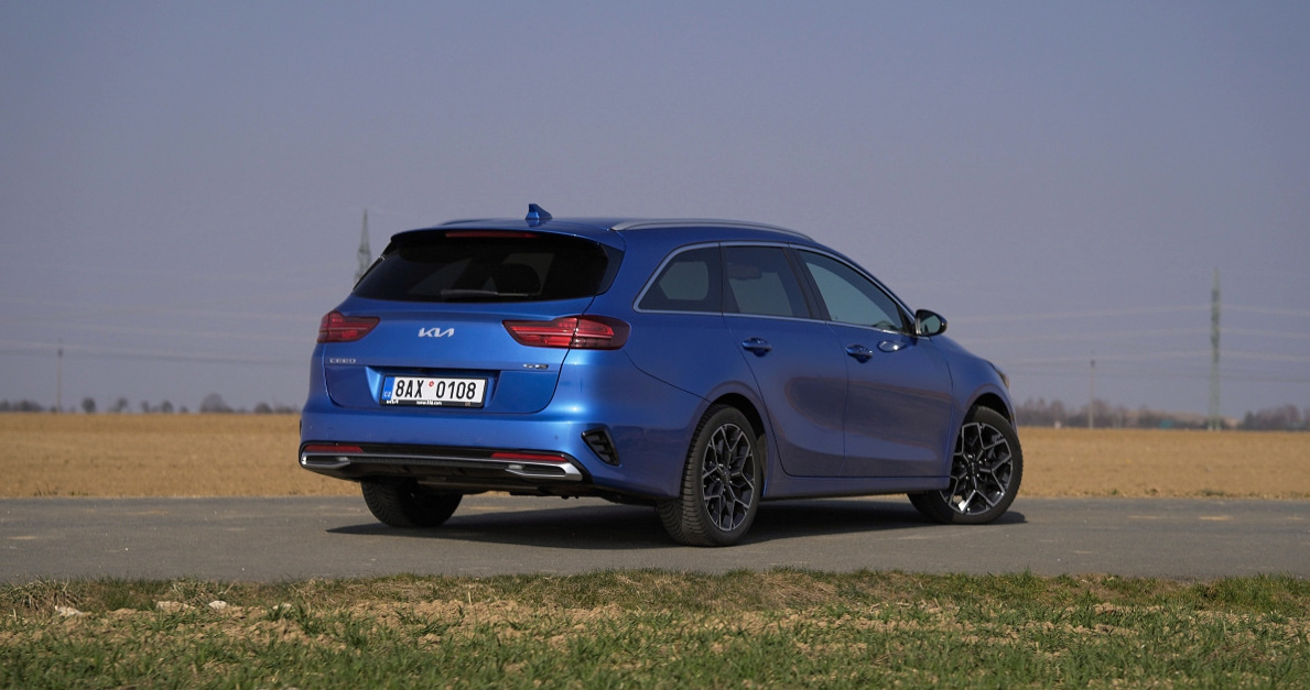 kia-ceed-sw-2022-19
