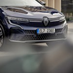 renault-megane-e-tech-2022-19