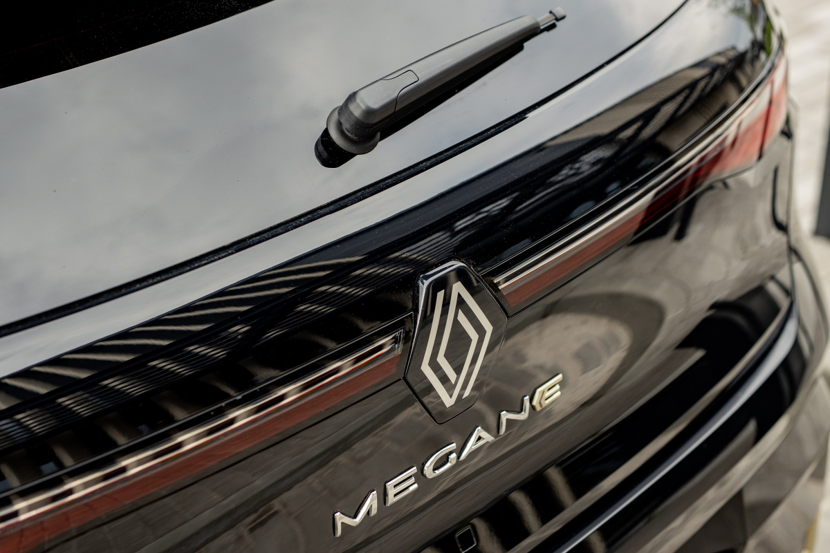 renault-megane-e-tech-2022-7