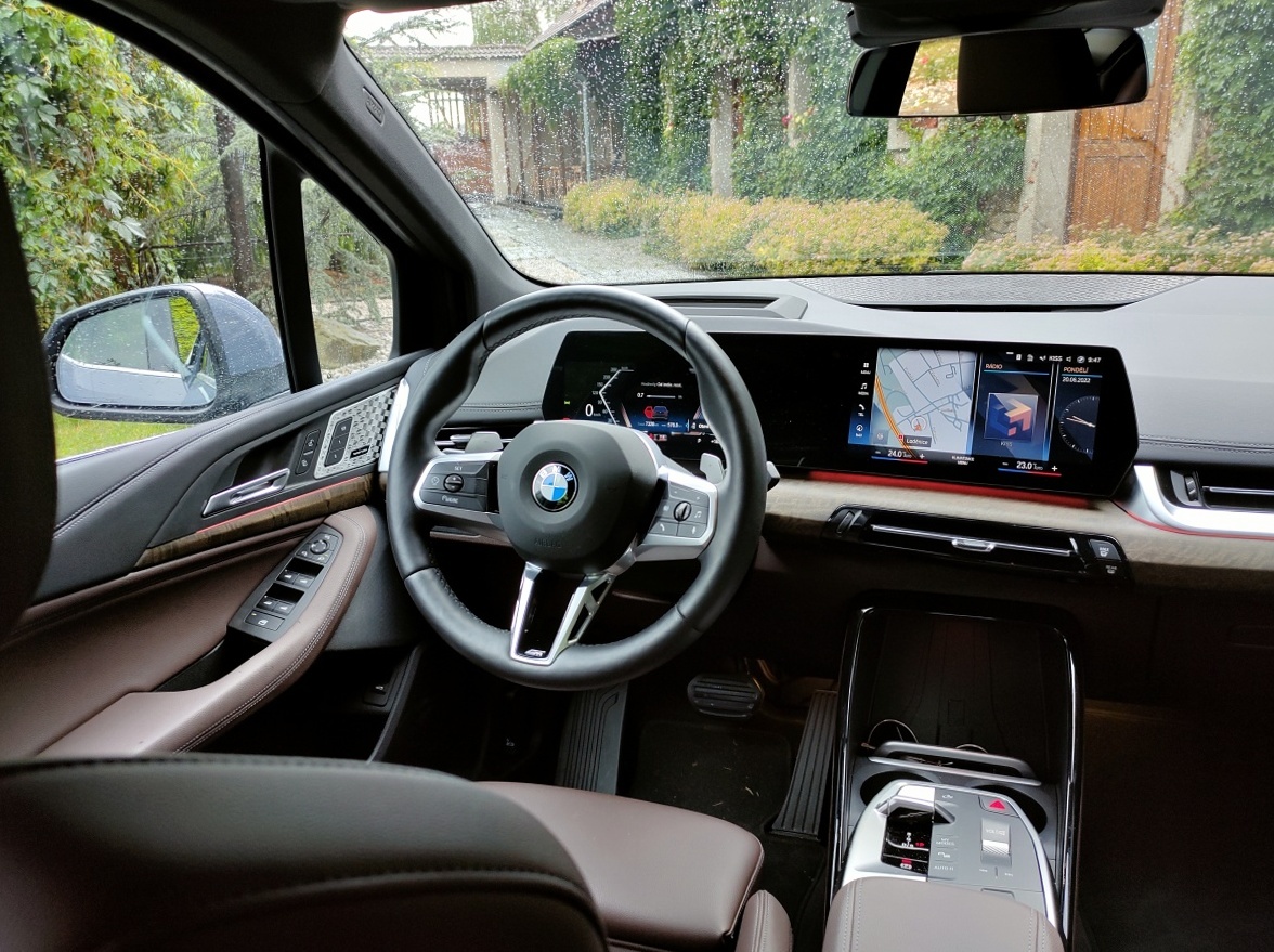 bmw-2-active-tourer-2022-23
