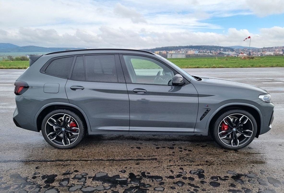 bmw-x3-m40d-2022-24
