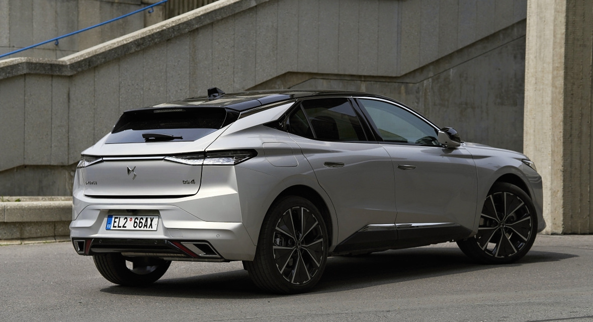 ds4-e-tense-14