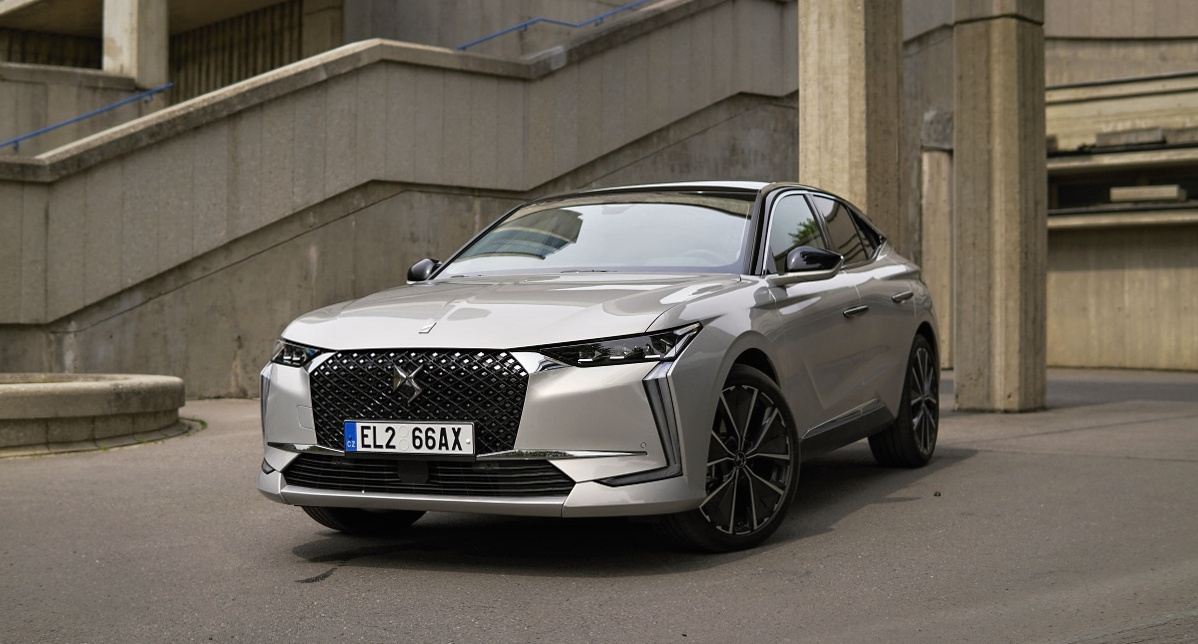 ds4-e-tense-3
