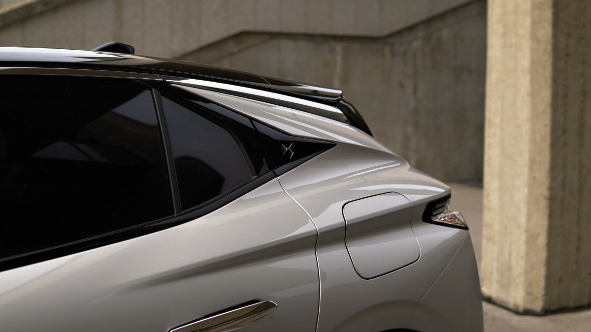 ds4-e-tense-8
