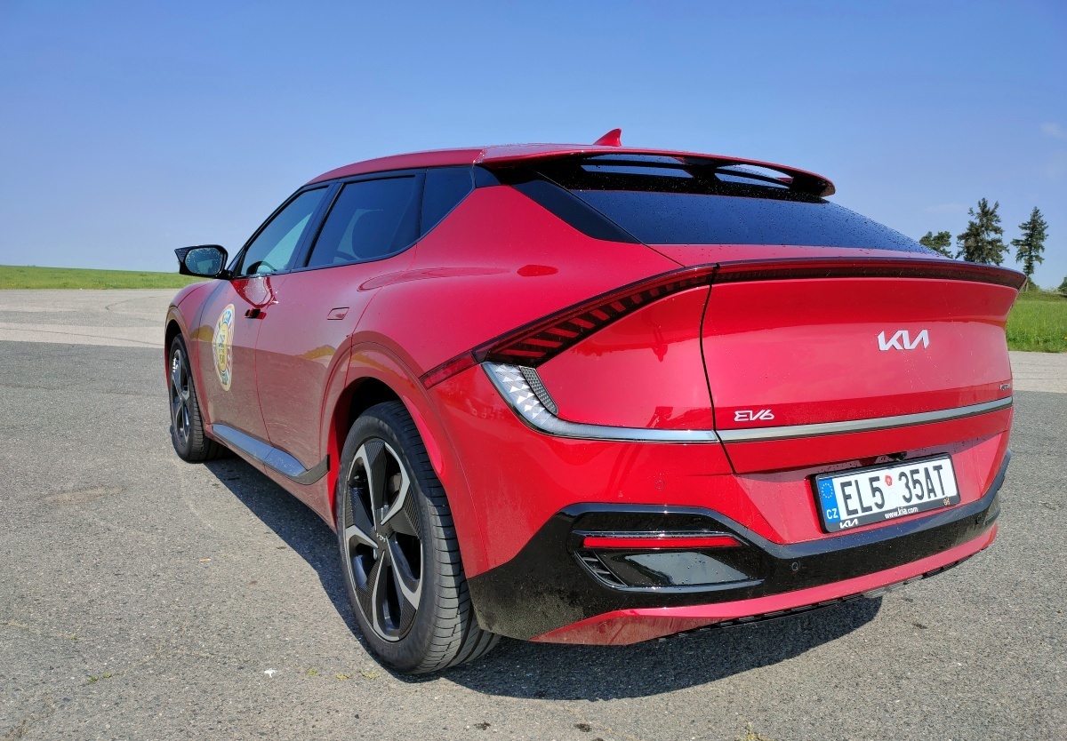 kia-ev6-35
