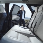 rx_lifestyle-photo_l_int_rearseat_16x9