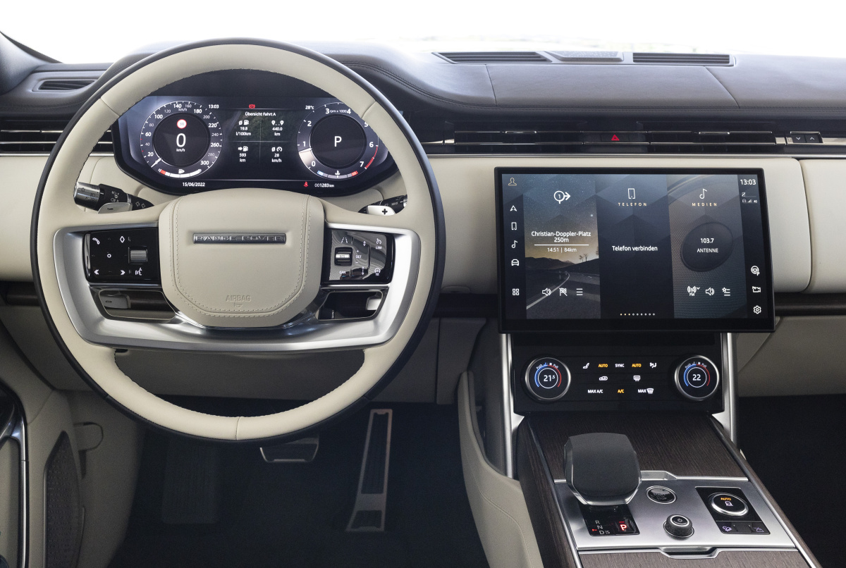 Jaguar_Land_Rover_2022