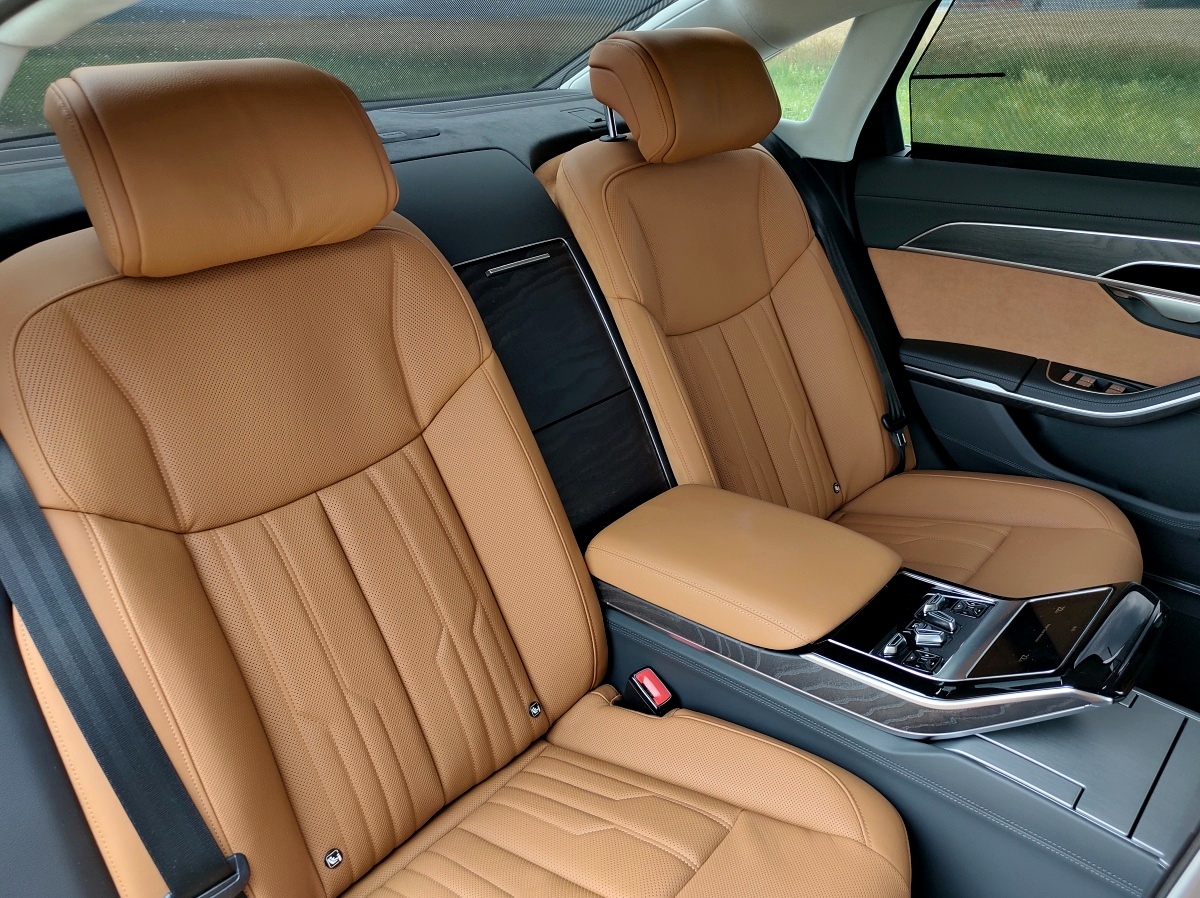 audi-a8-l-2022-17