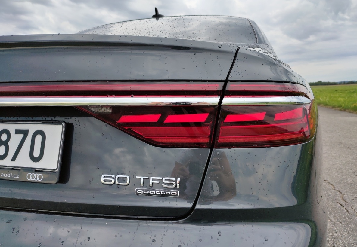 audi-a8-l-2022-43