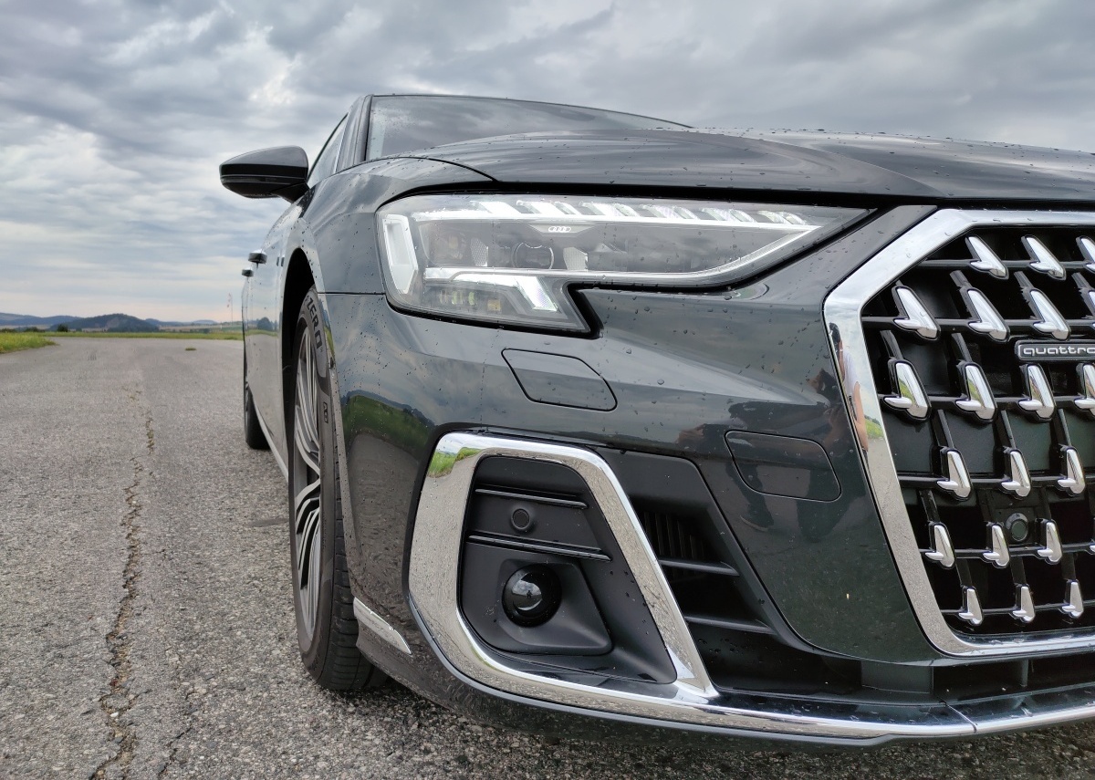 audi-a8-l-2022-9
