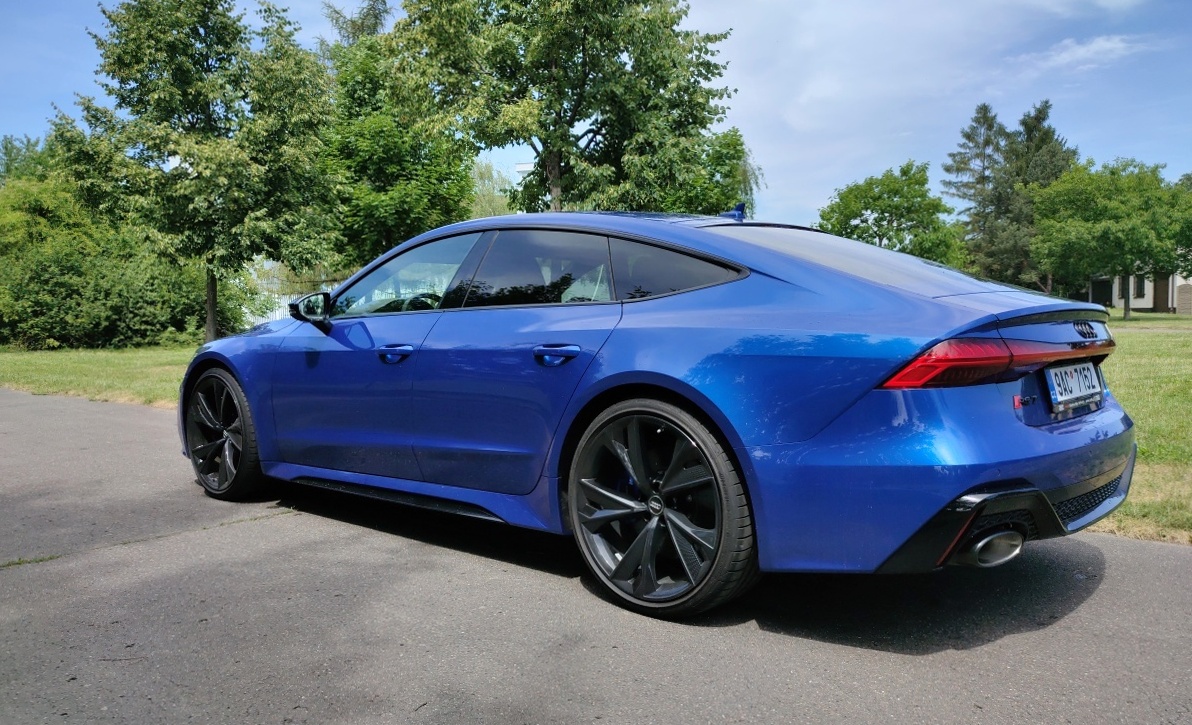 audi-rs-7-sportback-2022-34