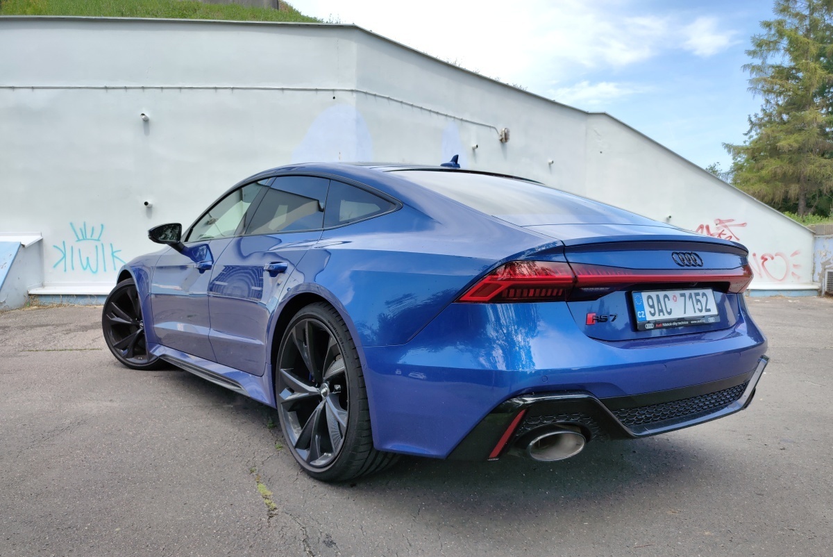 audi-rs-7-sportback-2022-7